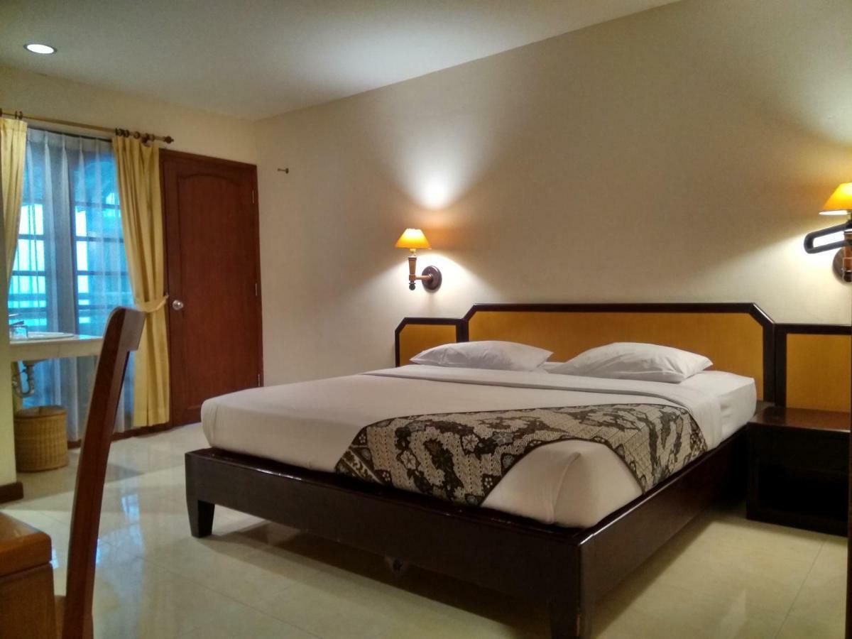 Hotel Baron Indah Surakarta  Exterior photo