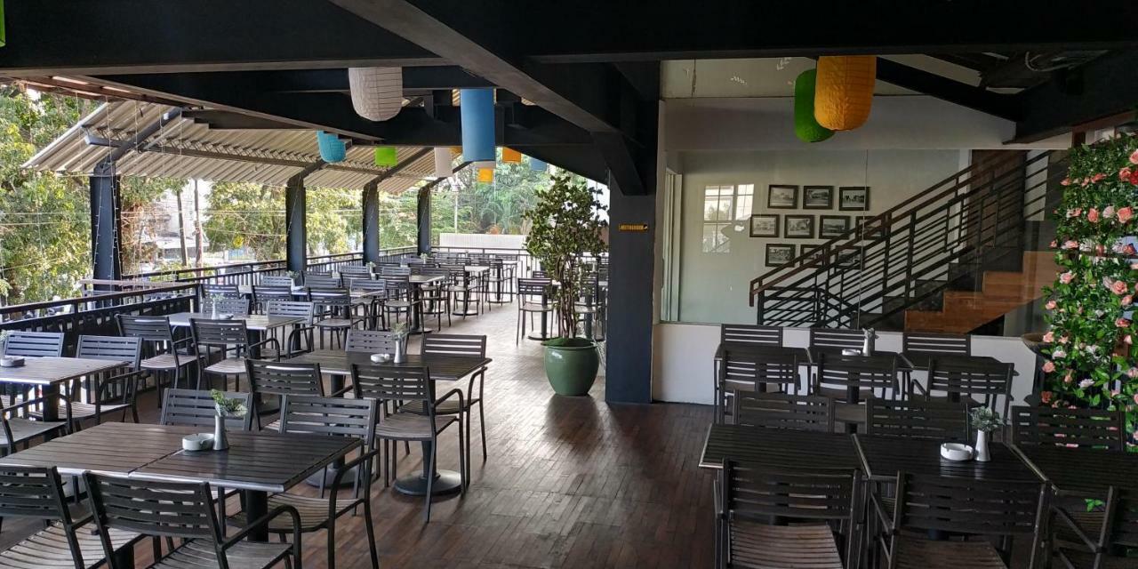 Hotel Baron Indah Surakarta  Exterior photo