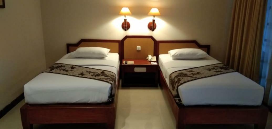 Hotel Baron Indah Surakarta  Exterior photo